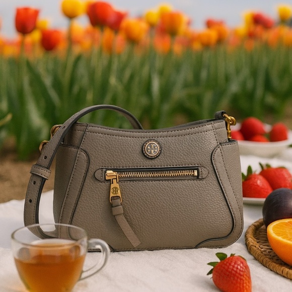 NEW Tory Burch Frances French Gray Leather MINI Crossbody Bag - Picture 1 of 14